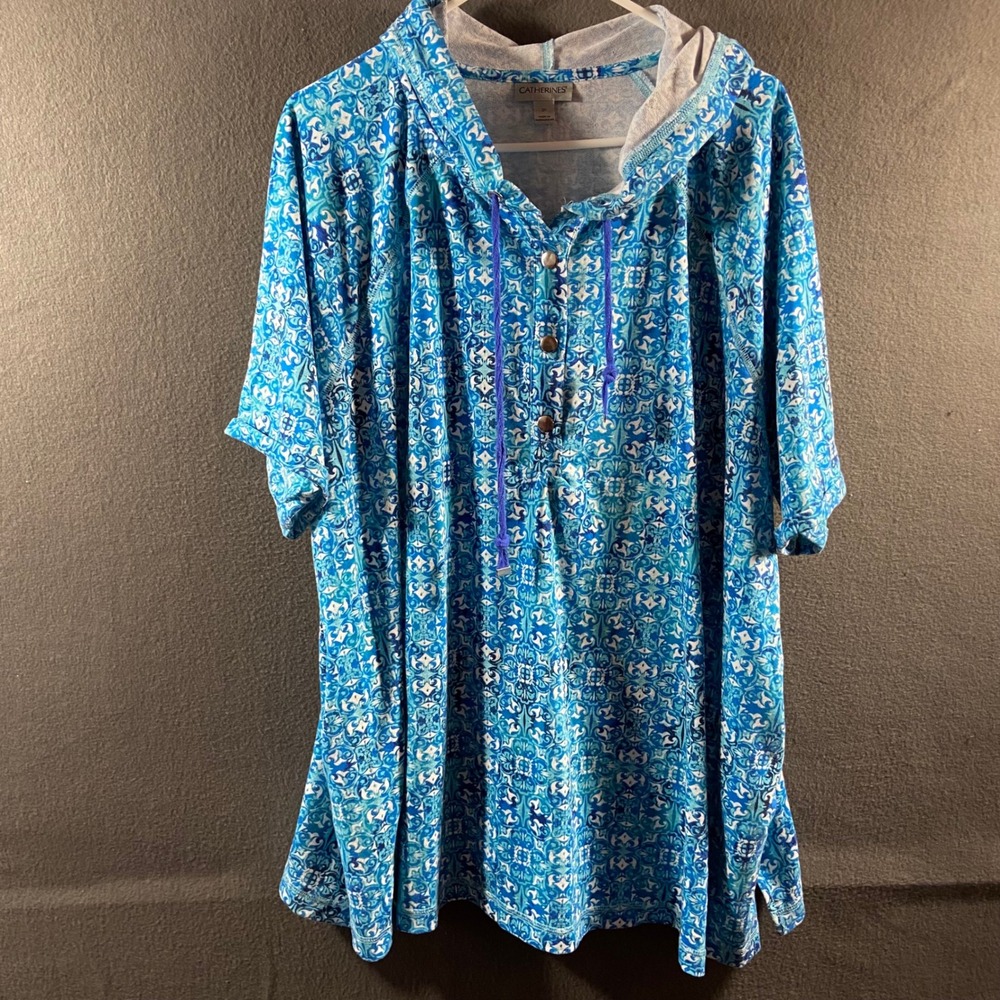 Catherines henley Hoodie 2x Top Short Sleeve Blue Geometric French Terry